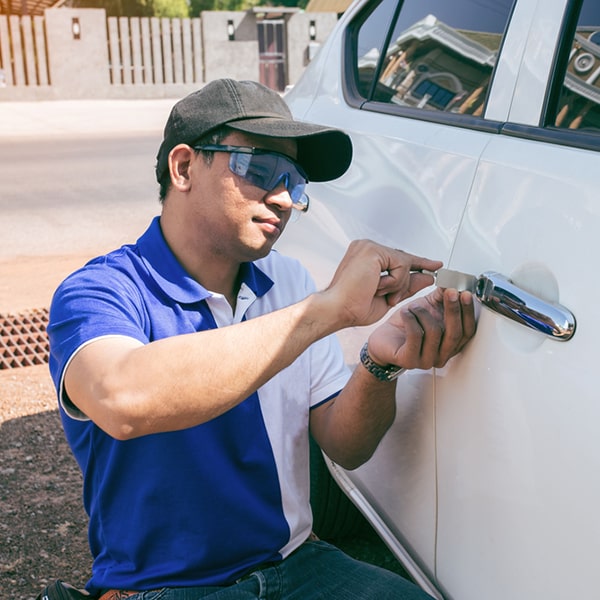 en cerrajería de autos ofrecemos nuestros servicios en la ciudad y zonas aledañas, así como asistencia en carretera